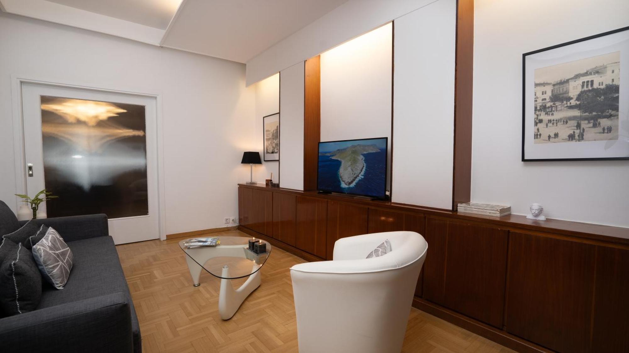 Quiet City Center Apt On A Pedestrian Street Athen Exterior foto